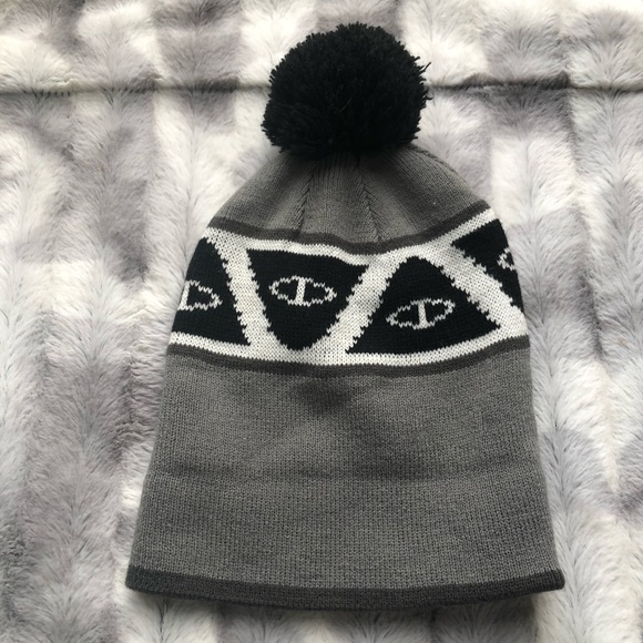 Poler Zilla Pom Beanie Cyclops Eye Jacquard Knit - Picture 5 of 7